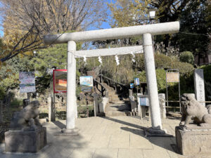 鳩森八幡神社《東京・千駄ヶ谷》