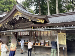 弥彦神社《新潟・弥彦村》