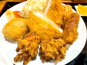 飲食笑商何屋ねこ膳《東京・新宿三丁目》